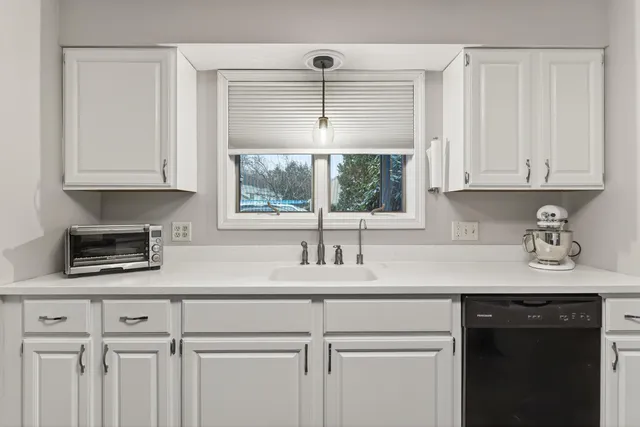 $275,000 | 152 McKeen Street, Unit D17, Brunswick, ME 04011