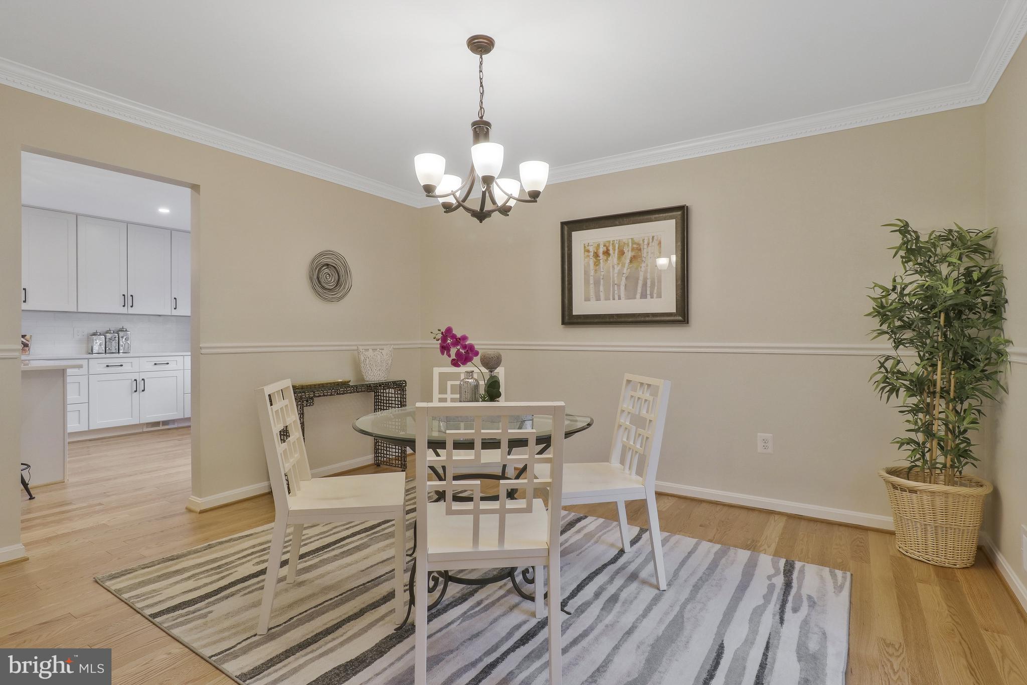 6017 Commack Court Springfield, VA 22152 - Photo 20 of 59 Dining Room