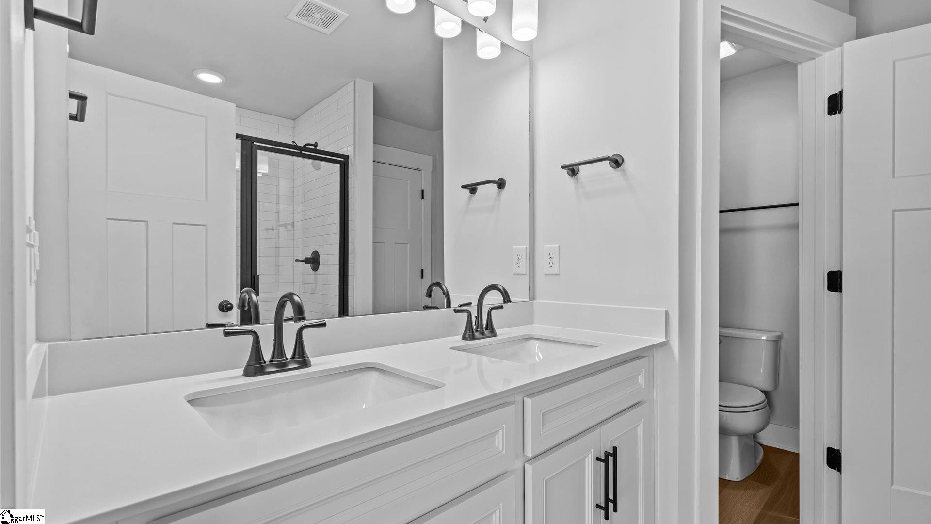 417 Hazelcote Road Greenville, SC 29611 - Photo 14 of 28 Gallery Image 14