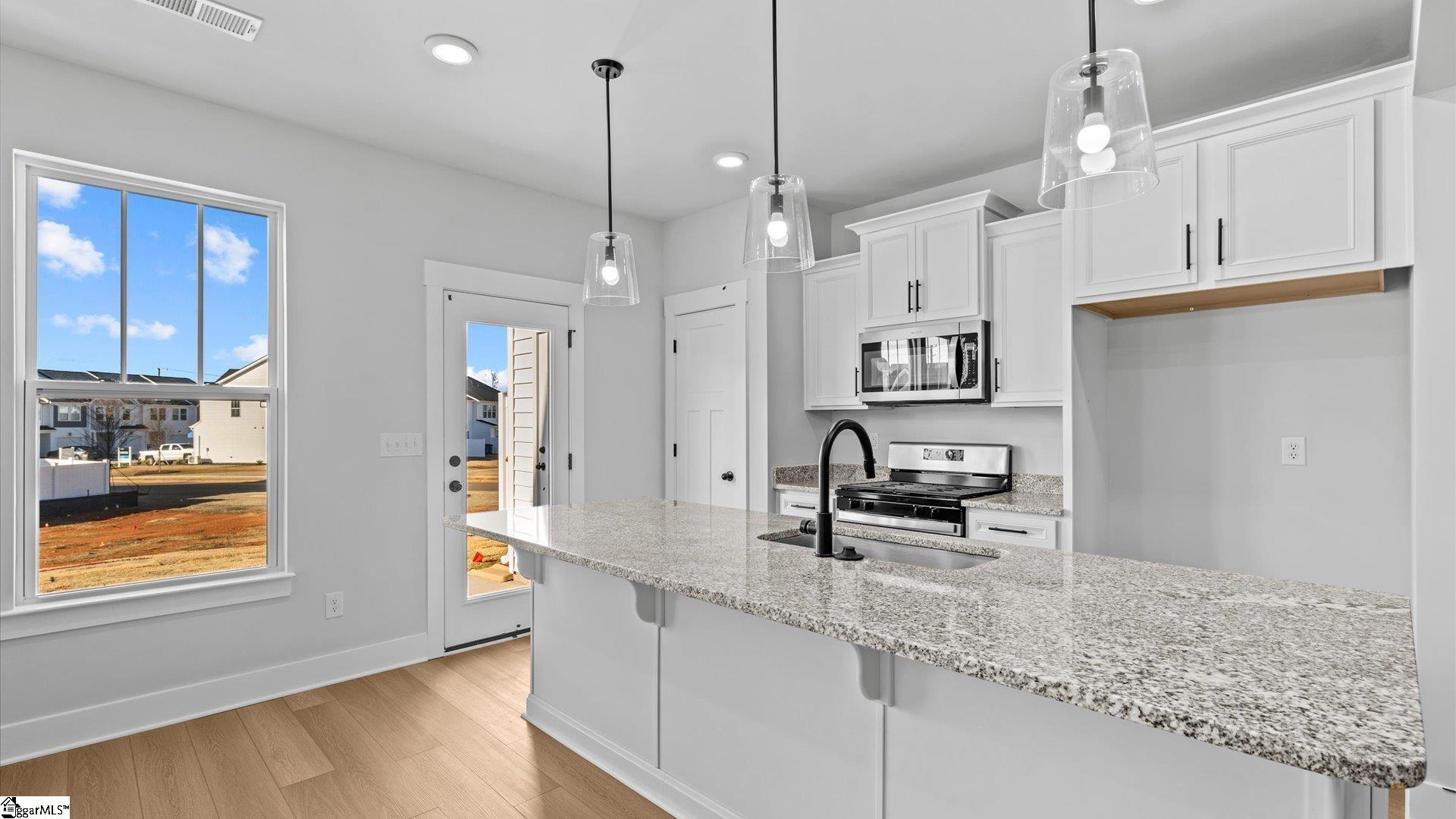 417 Hazelcote Road Greenville, SC 29611 - Photo 7 of 28 Gallery Image 7