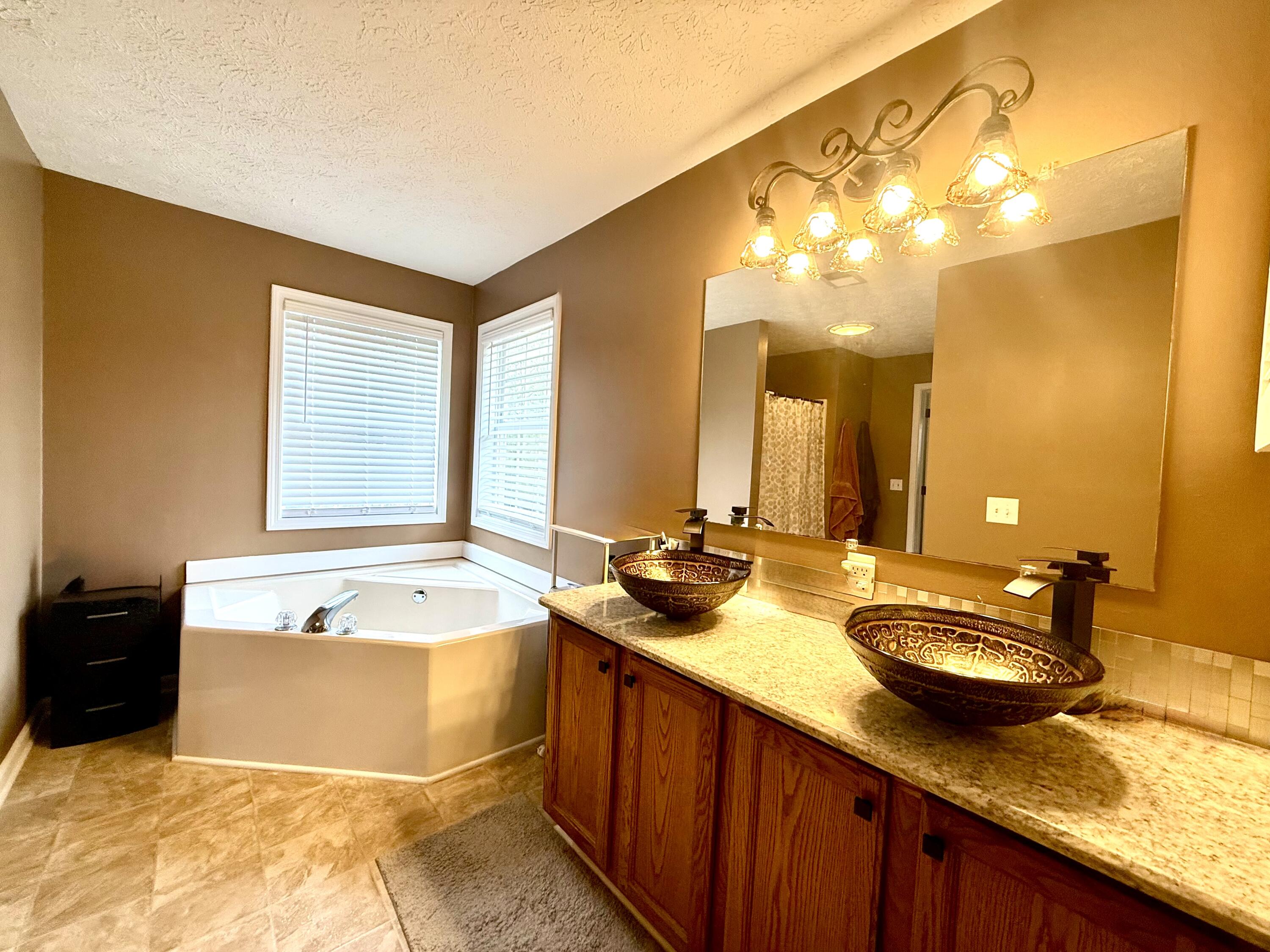 106 Heddy Road Greenwood, SC 29646 - Photo 29 of 30 Master Bathroo