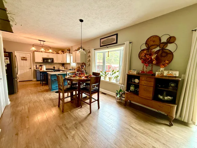 $549,900 | 106 Heddy Road, Greenwood, SC 29646