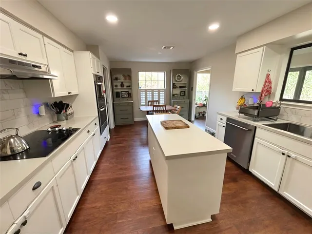 $2,770 | 9007 Spring Lake Drive, Austin, TX 78750