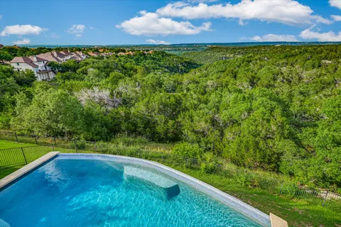 $1,250,000 | 10613 Pointe View Drive, Austin, TX 78738