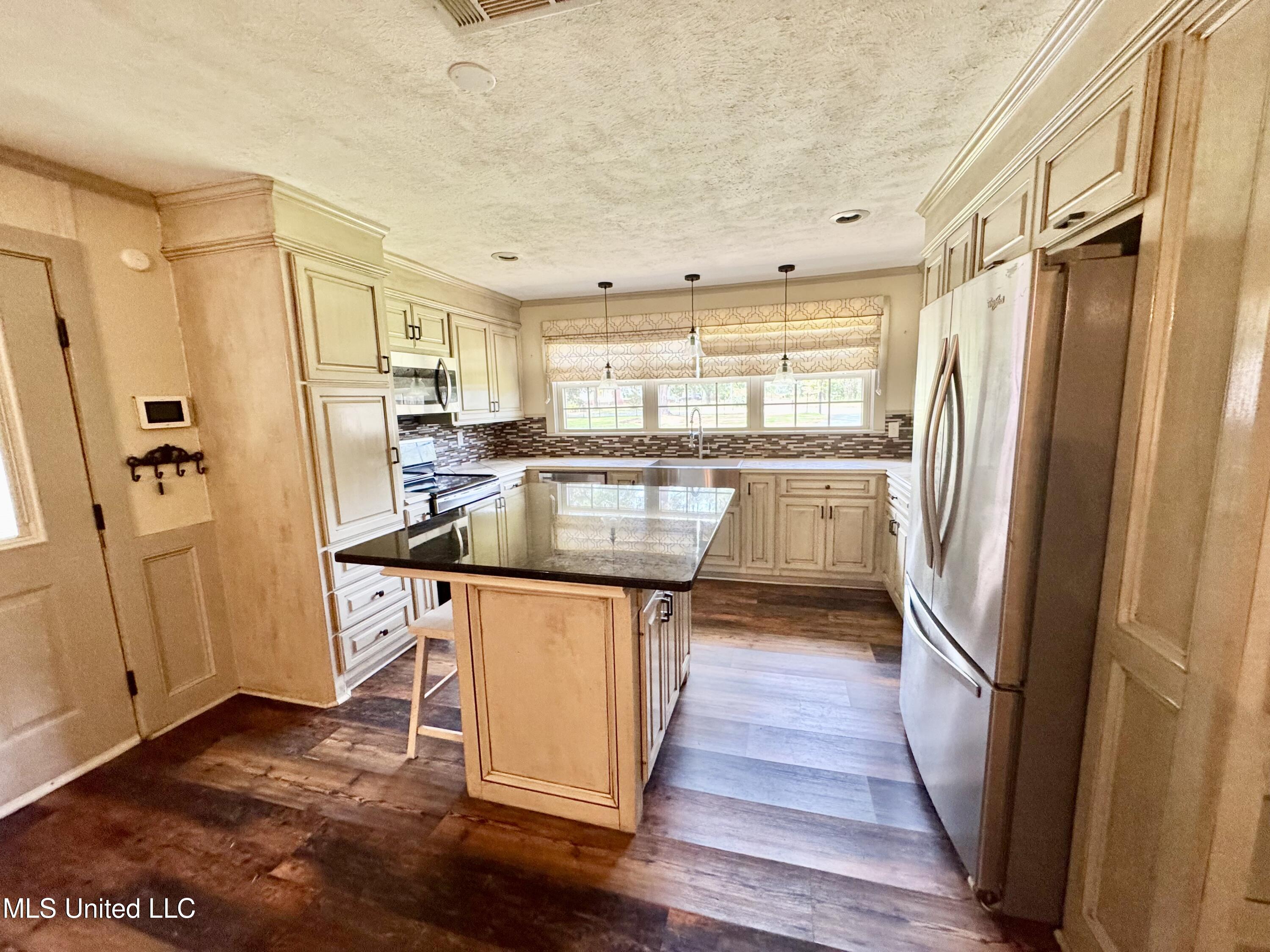 214 East Church Street Quitman, MS 39355 - Photo 16 of 22 IMG_1822