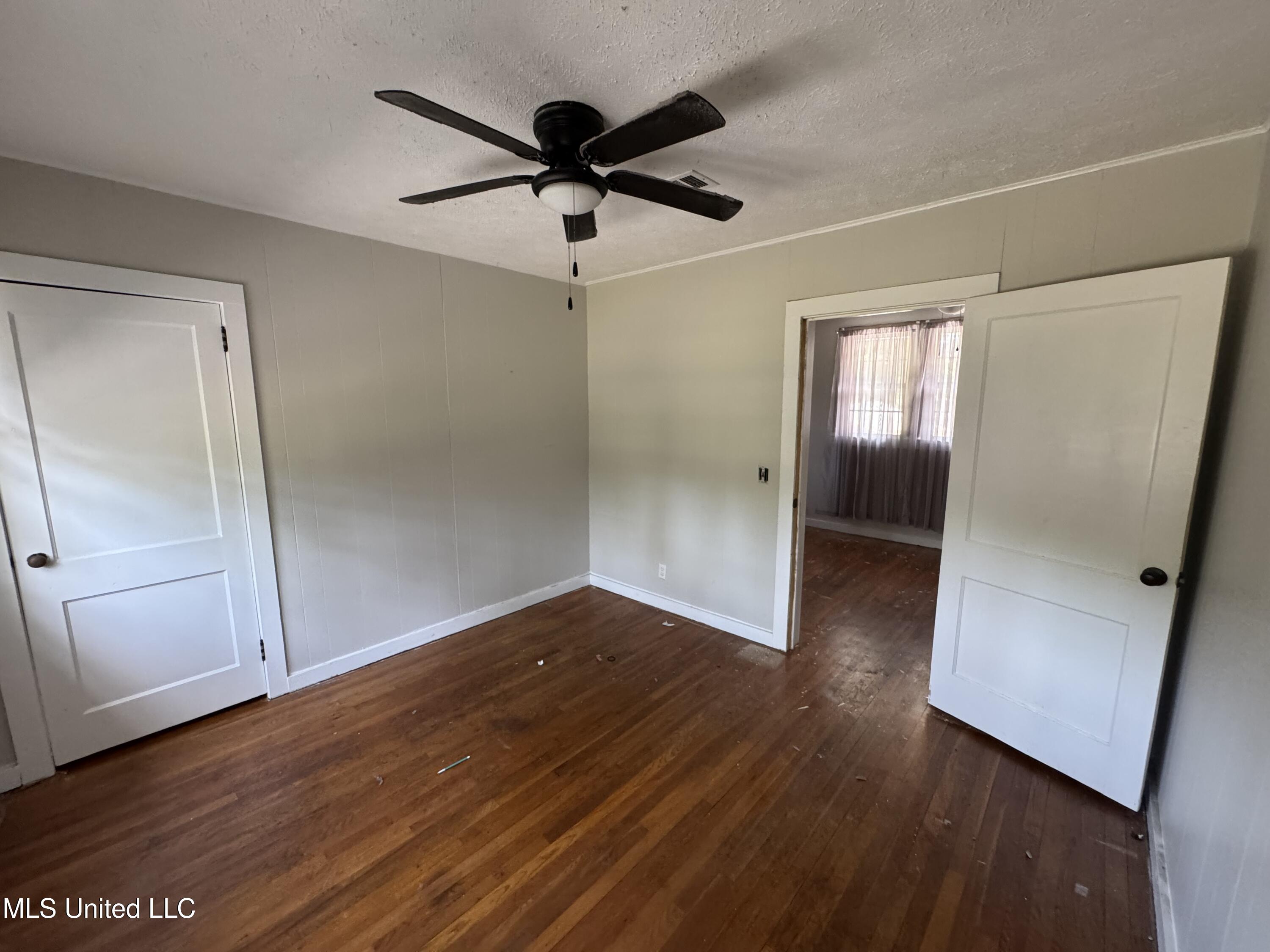 214 East Church Street Quitman, MS 39355 - Photo 7 of 22 Bedroom 1 upstairs