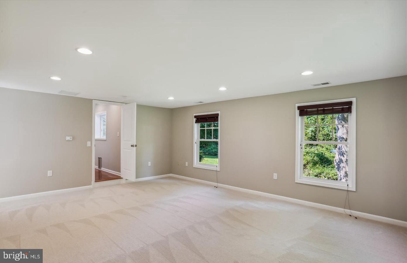 11730 Glen Mill Road Potomac, MD 20854 - Photo 8 of 16