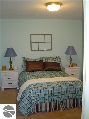 19239 Ridgeview Lane Lake Ann, MI 49650 - Photo 19 of 33 1742111-18.JPG