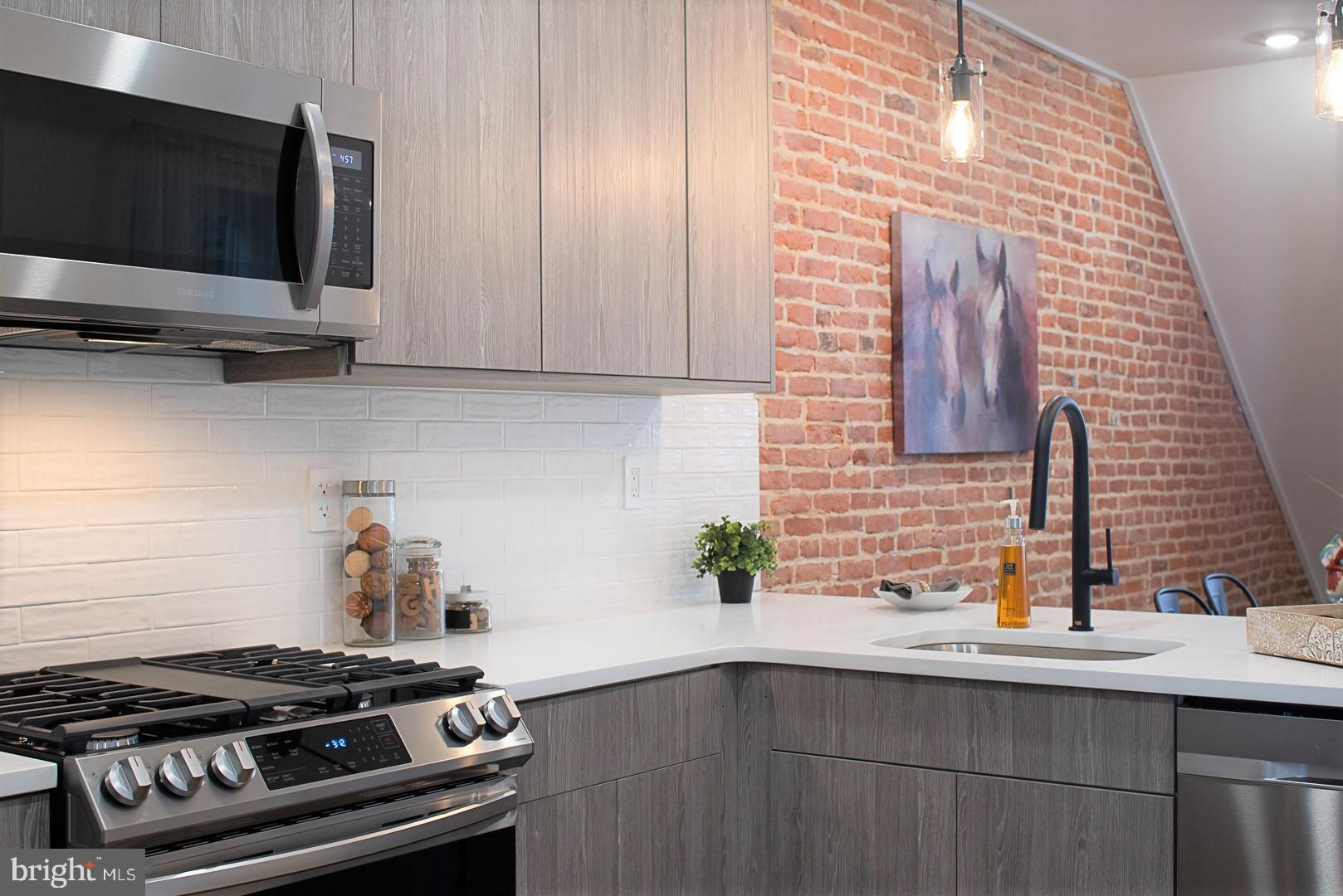 1936 Reed Street Philadelphia, PA 19146 - Photo 14 of 44