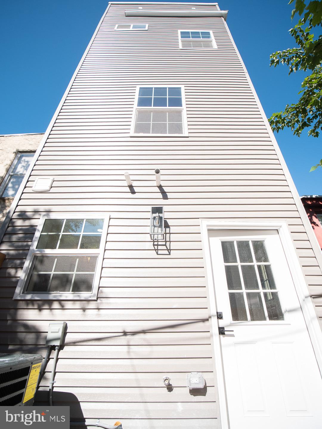 1936 Reed Street Philadelphia, PA 19146 - Photo 42 of 44 Exterior - Back