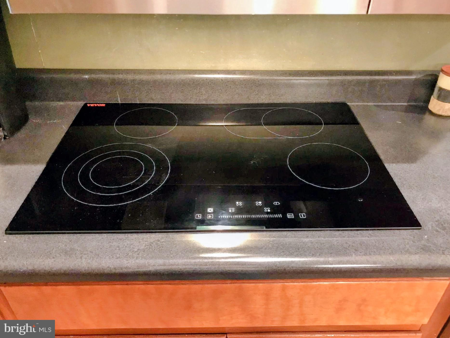 2813 Summit Avenue Baltimore, MD 21234 - Photo 16 of 58 Brand new cooktop!