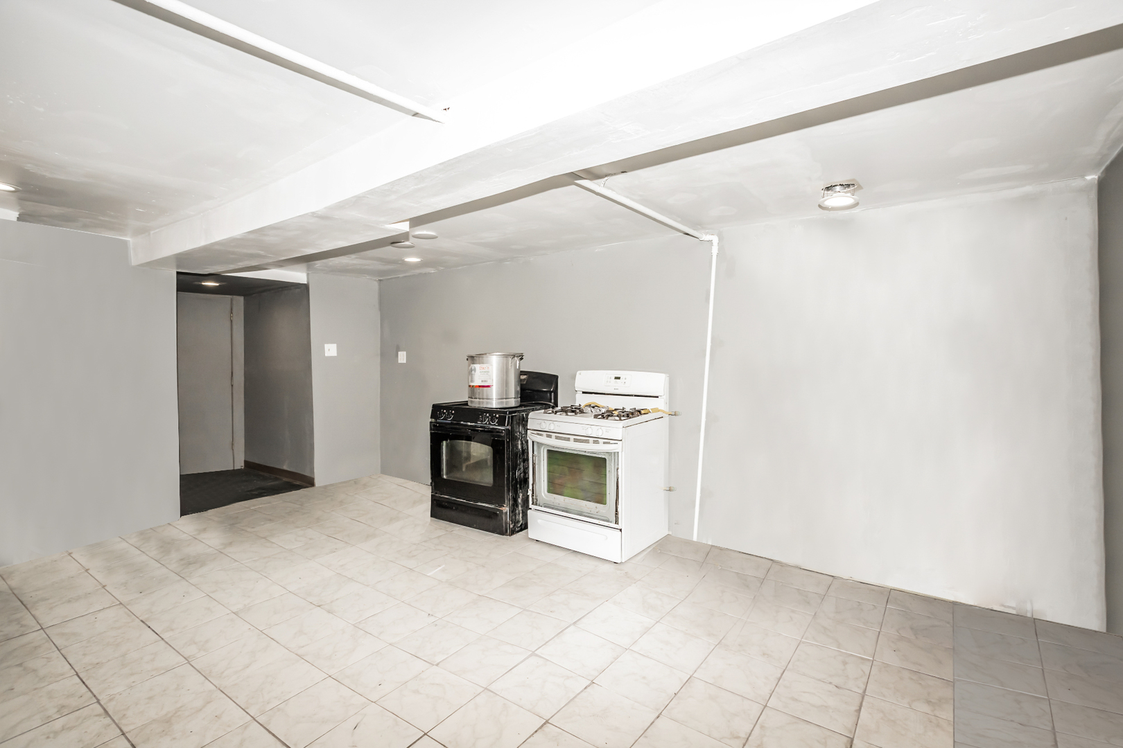 6455 South Marshfield Avenue Chicago, IL 60636 - Photo 25 of 37