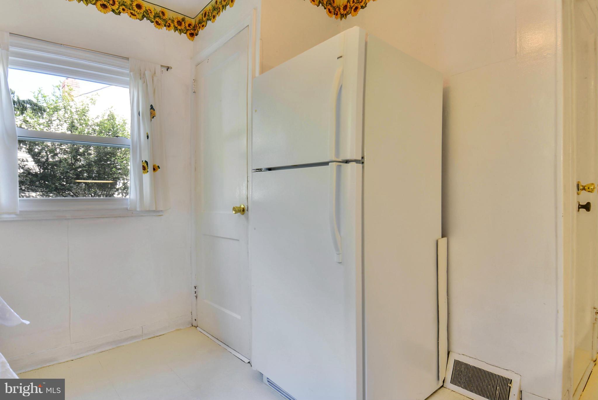 4400 Garrett Park Road Silver Spring, MD 20906 - Photo 8 of 30