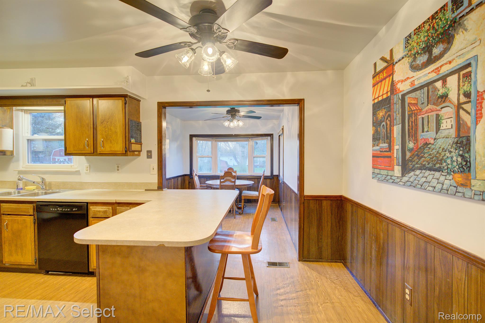 1424 South Graham Road Flint, MI 48532 - Photo 12 of 32 Gallery Image 12