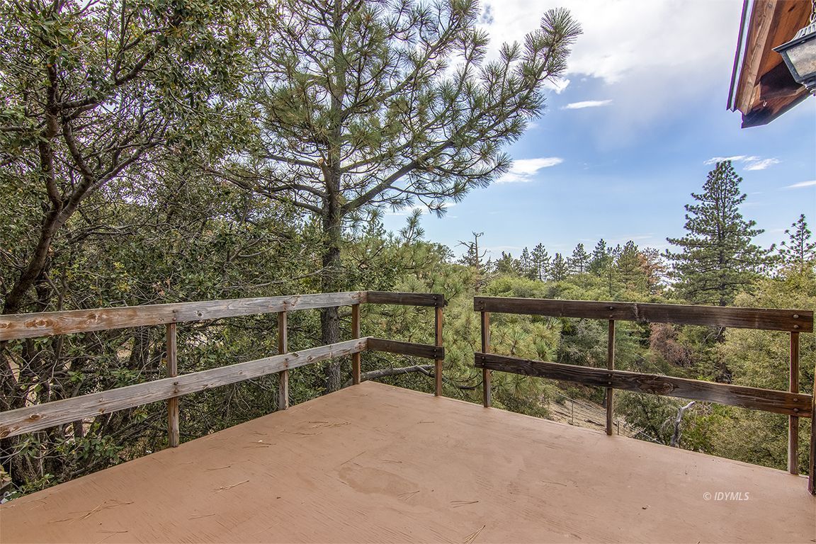 27180 Golden Rod Road Idyllwild, CA 92549 - Photo 42 of 57 Master private deck