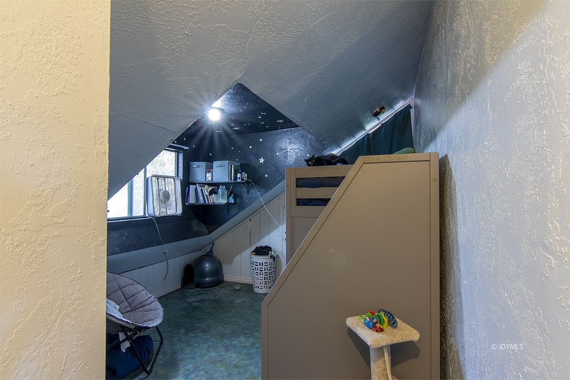 27180 Golden Rod Road Idyllwild, CA 92549 - Photo 45 of 57 Upstairs bedroom