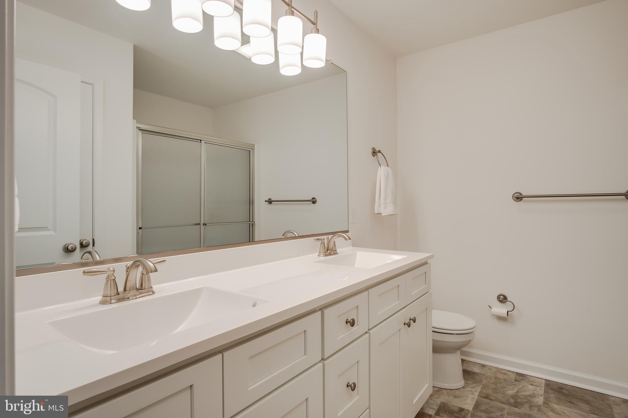 42 Stone Ridge Road Harpers Ferry, WV 25425 - Photo 15 of 28 Owners bathroom