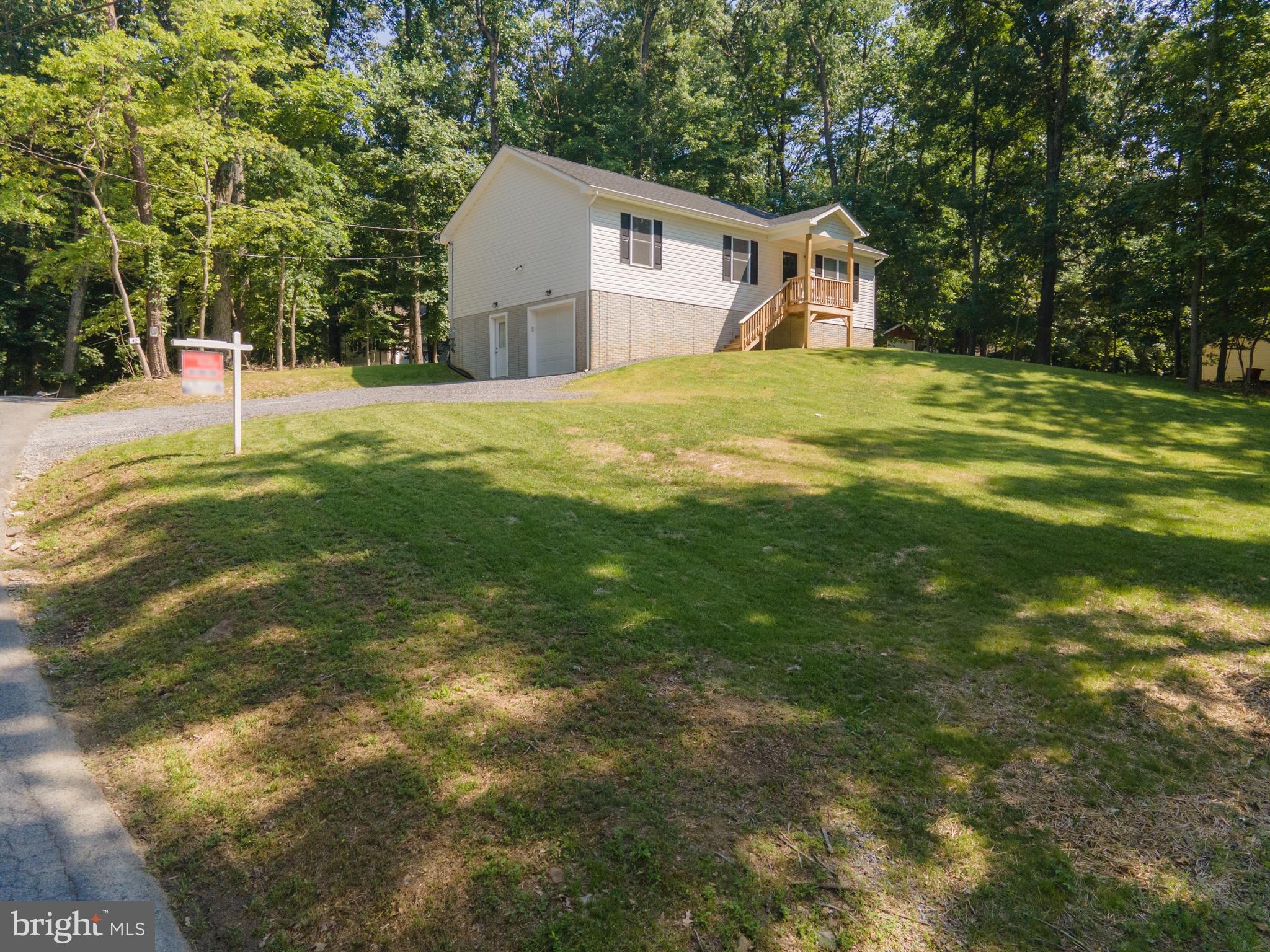 42 Stone Ridge Road Harpers Ferry, WV 25425 - Photo 2 of 28 View from the front Pic 2