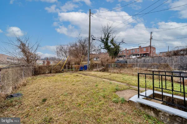 $1,650 | 2574 West Lafayette Avenue, Baltimore, MD 21216