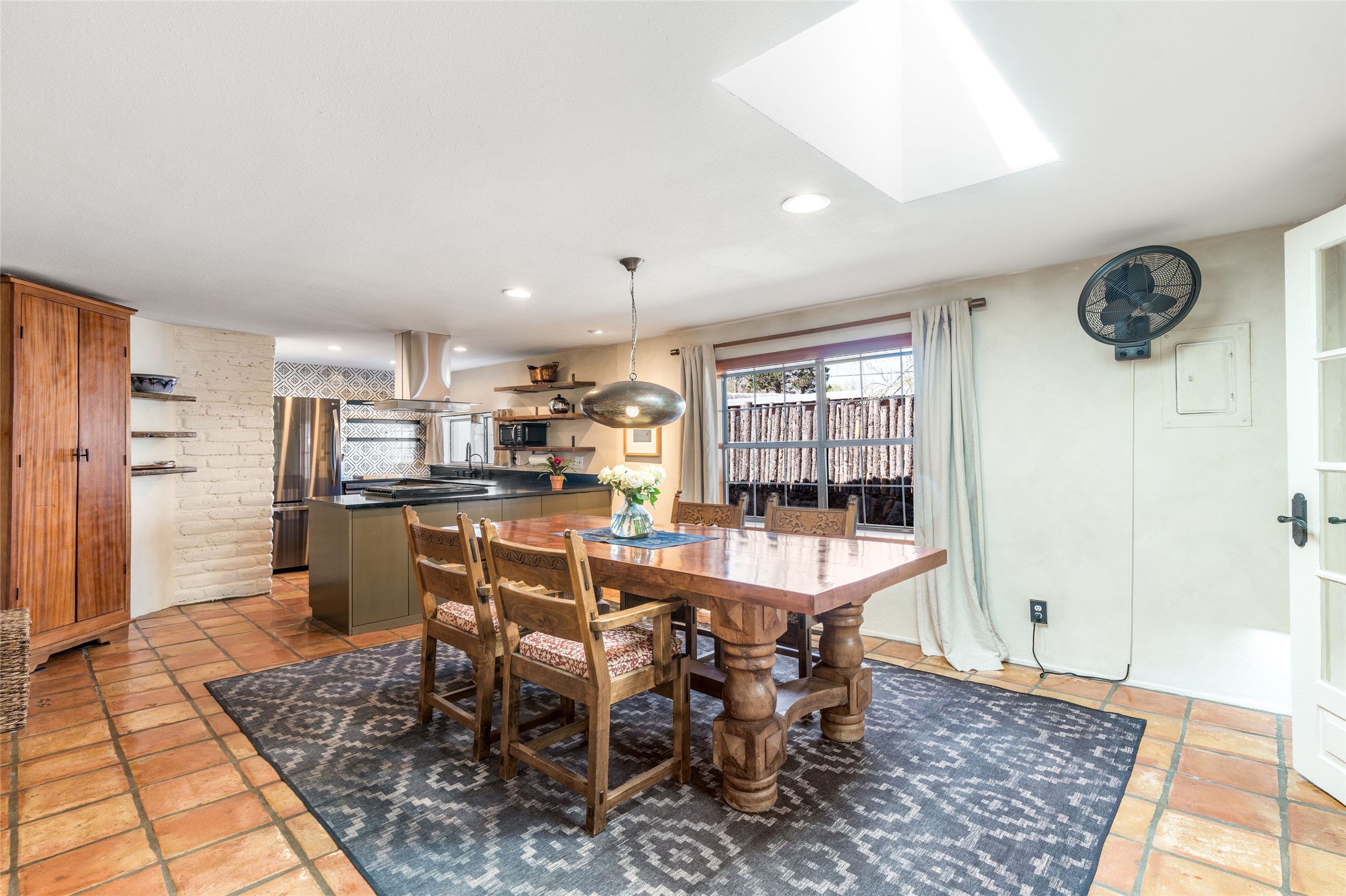 1402 Bishops Lodge Road, Unit A Santa Fe, NM 87506 - Photo 14 of 40 Dining Area & Kitchen