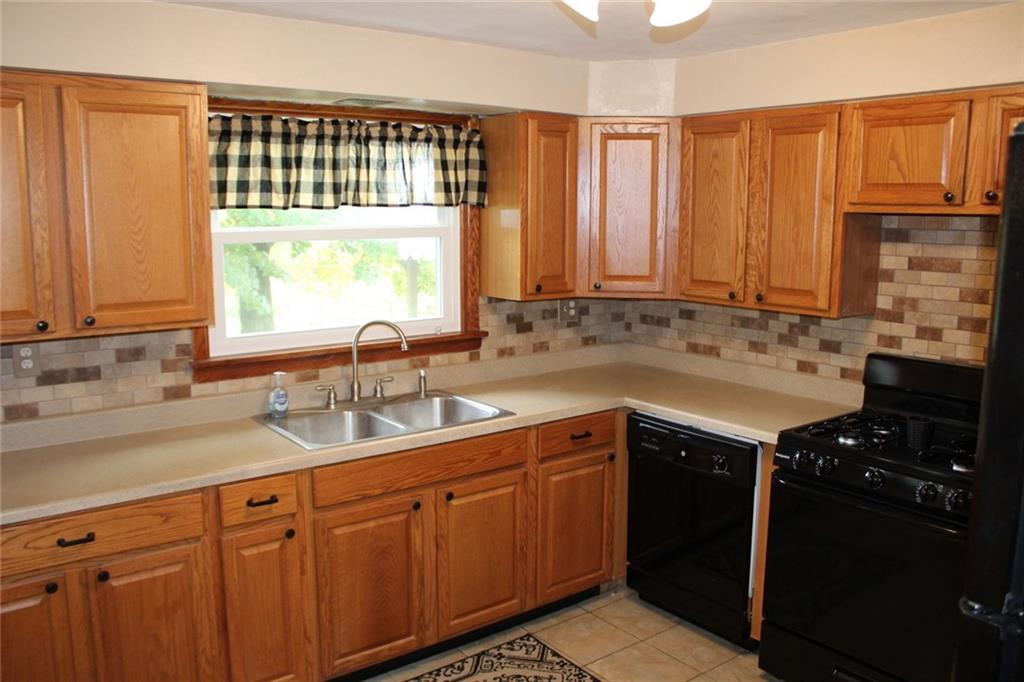 354 North Duffy Road Butler, PA 16001 - Photo 6 of 24 Gallery Image 6