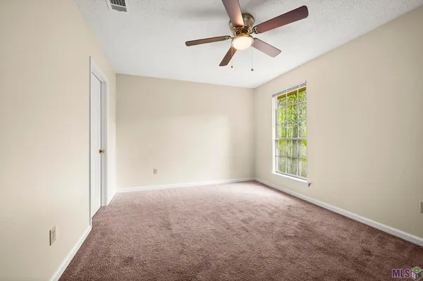 $1,250 | 5335 Rosedown Court, Unit 155, St. Francisville, LA 70775
