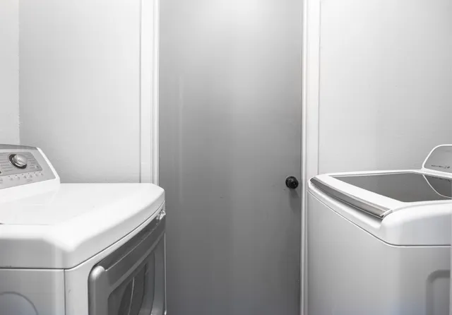 $349,000 | 172 Park Way, Conroe, TX 77356