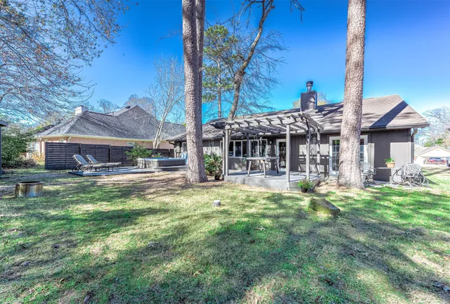 $349,000 | 172 Park Way, Conroe, TX 77356