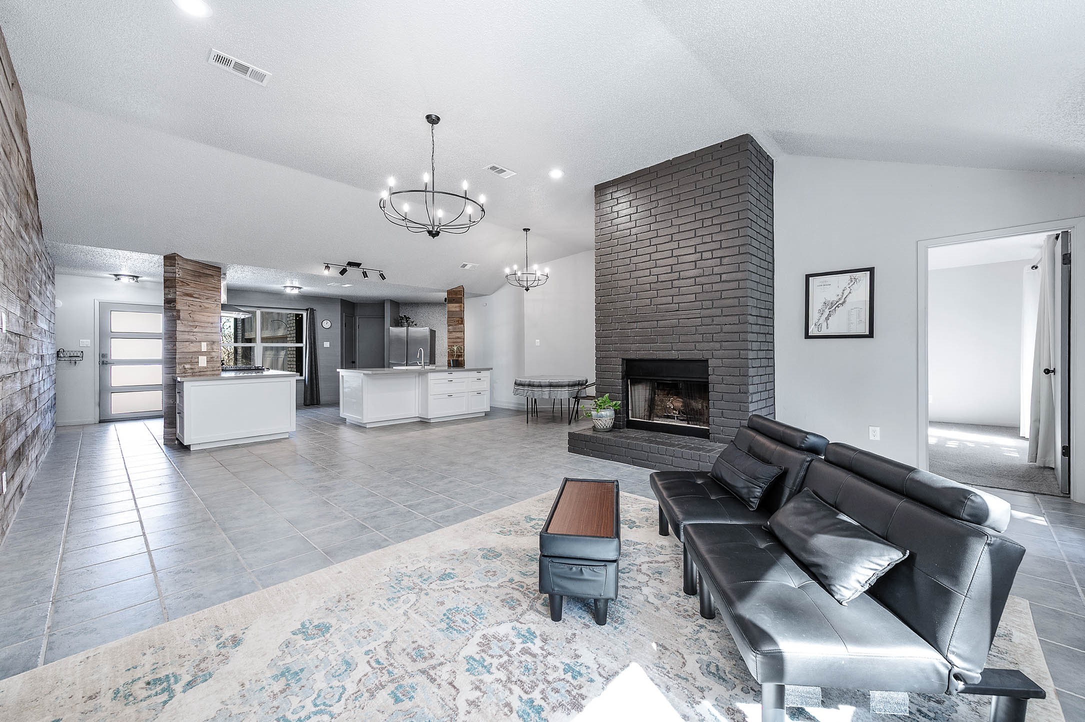 172 Park Way Conroe, TX 77356 - Photo 6 of 49