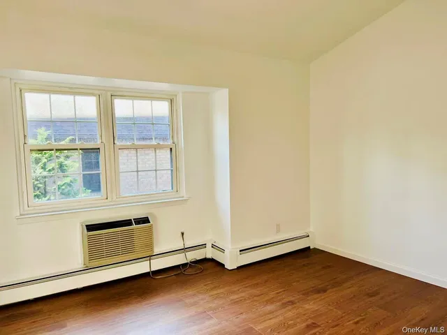 $3,550 | 232-10 Horace Harding Expressway, Unit 2 | Oakland Gardens