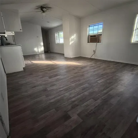 $1,190 | 105 Mesa Drive, Mabank, TX 75156