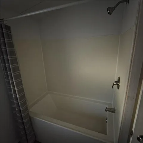 $1,190 | 105 Mesa Drive, Mabank, TX 75156