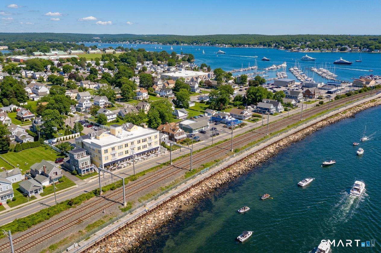 185 Main Street, Unit 305 East Lyme, CT 06357 - Photo 1 of 40