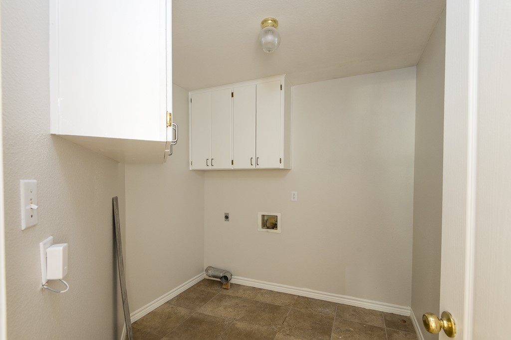 4488 Blue Ridge Drive Belton, TX 76513 - Photo 16 of 35 a view of an empty room