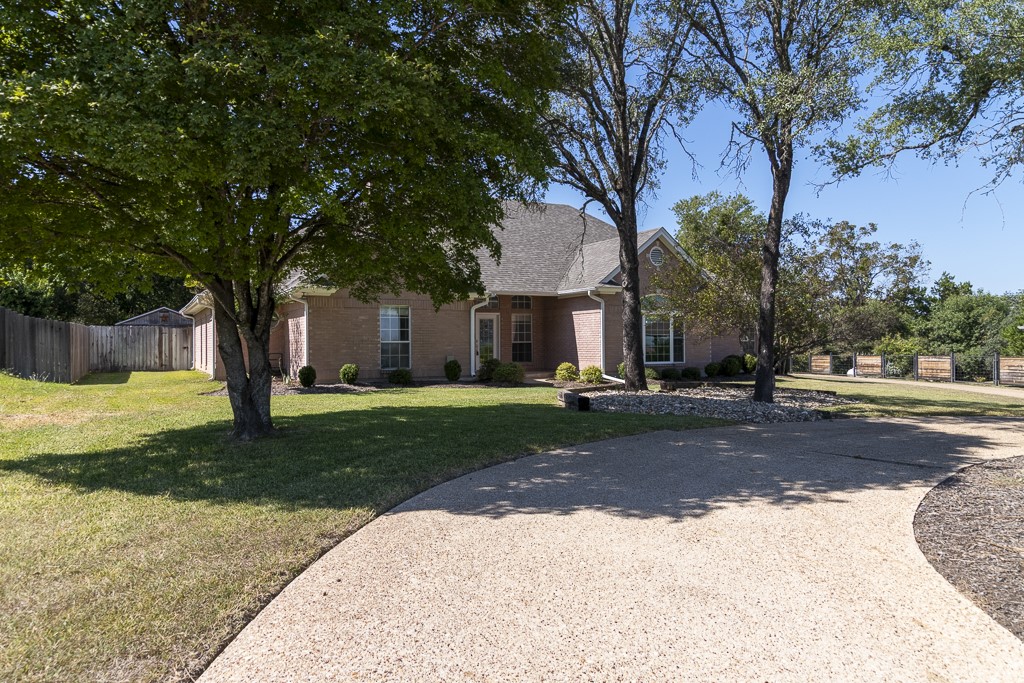 4488 Blue Ridge Drive Belton, TX 76513 - Photo 32 of 35 a view of a house with yard and a tree