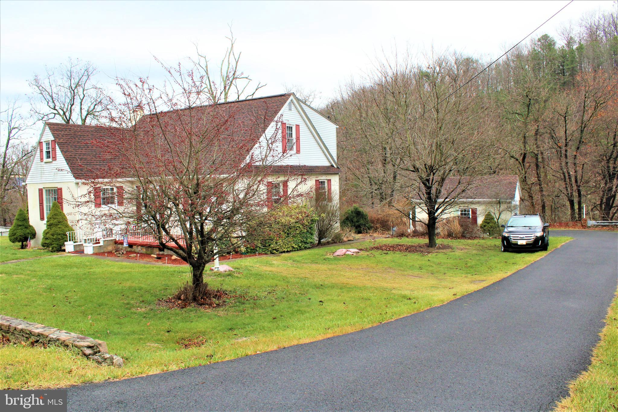 1066 Braddock Road Cumberland, MD 21502 - Photo 3 of 53 Right Side View