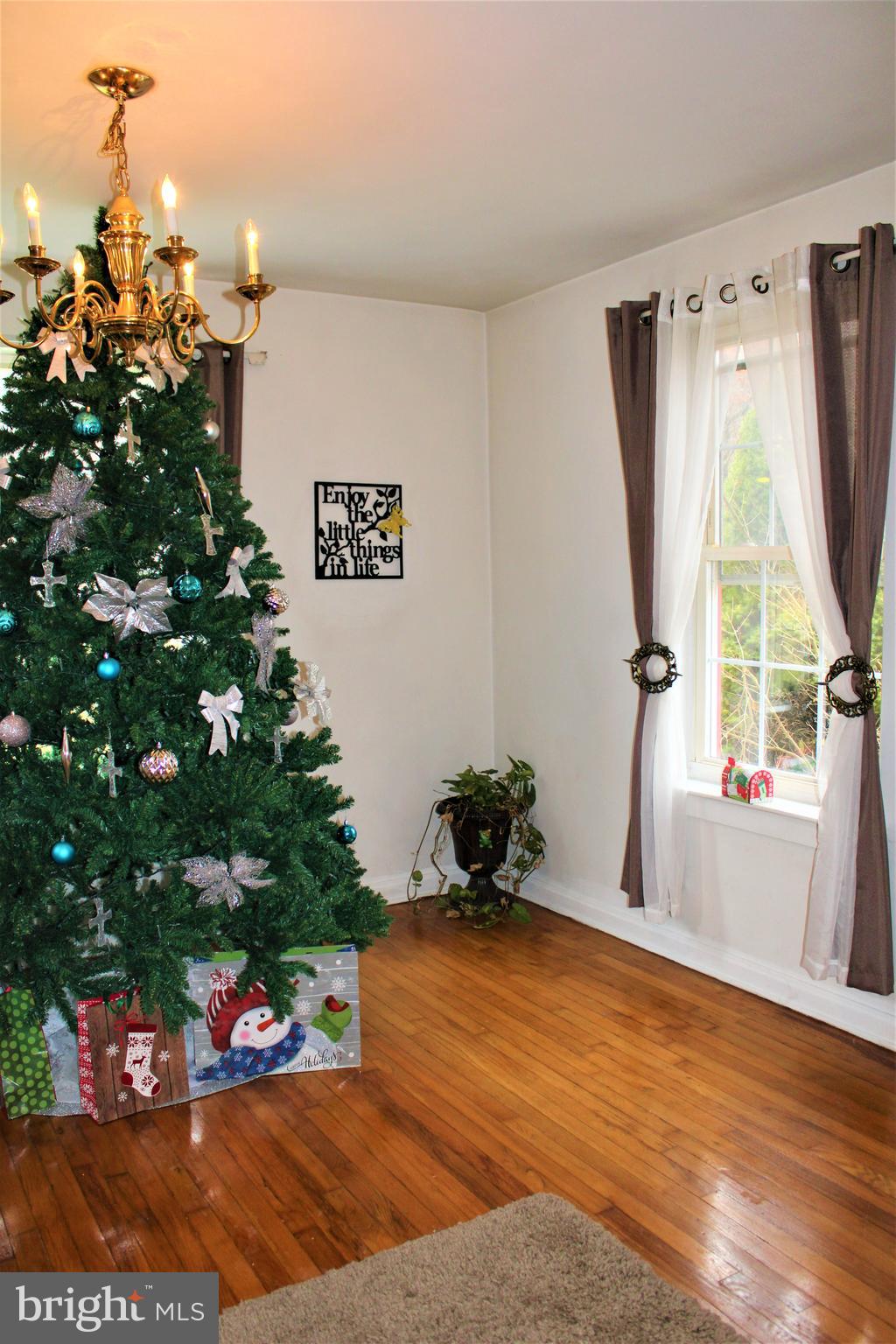 1066 Braddock Road Cumberland, MD 21502 - Photo 22 of 53 Den Off Living Room View 3