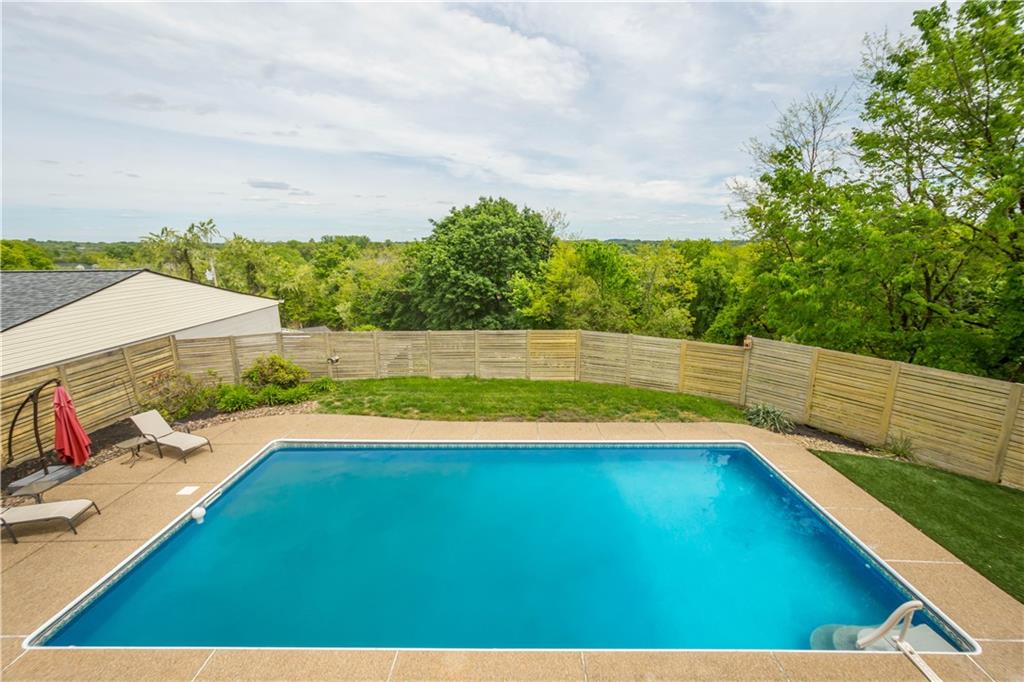 806 Harmony Road Pittsburgh, PA 15237 - Photo 47 of 48 This is what you can look forward to in the summer!