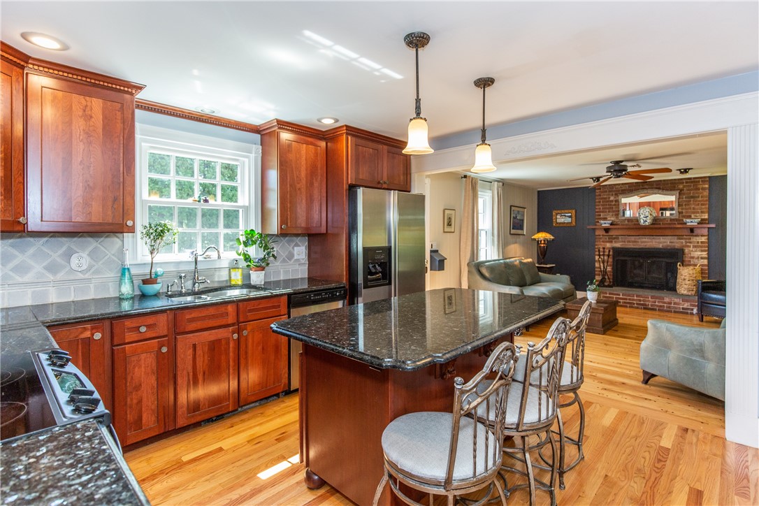 65 Thunder Trail Cranston, RI 02921 - Photo 11 of 49 Kitchen with island seating
