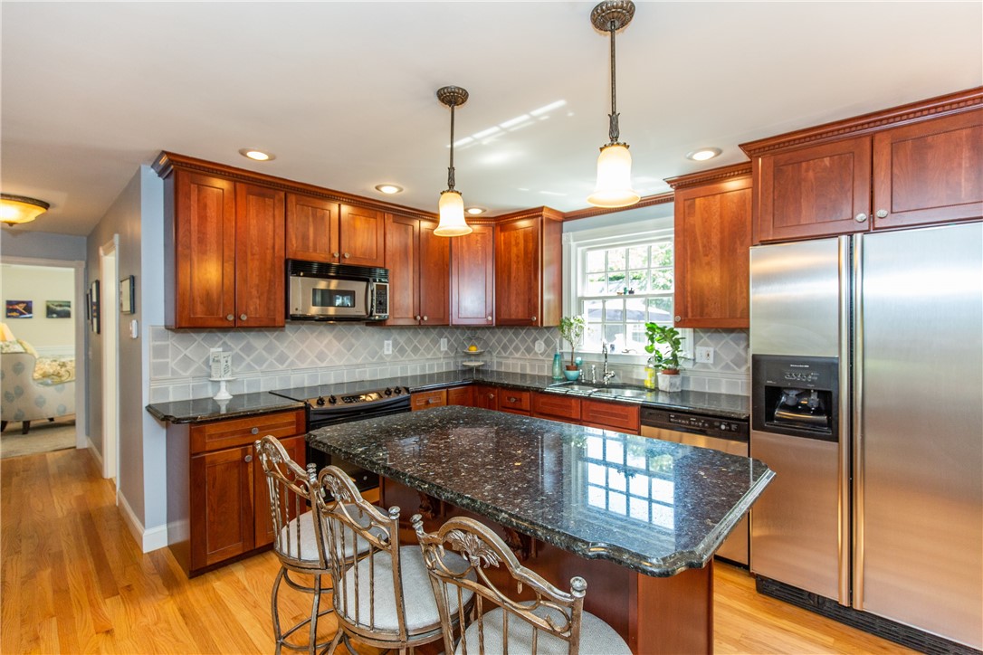 65 Thunder Trail Cranston, RI 02921 - Photo 12 of 49 Kitchen