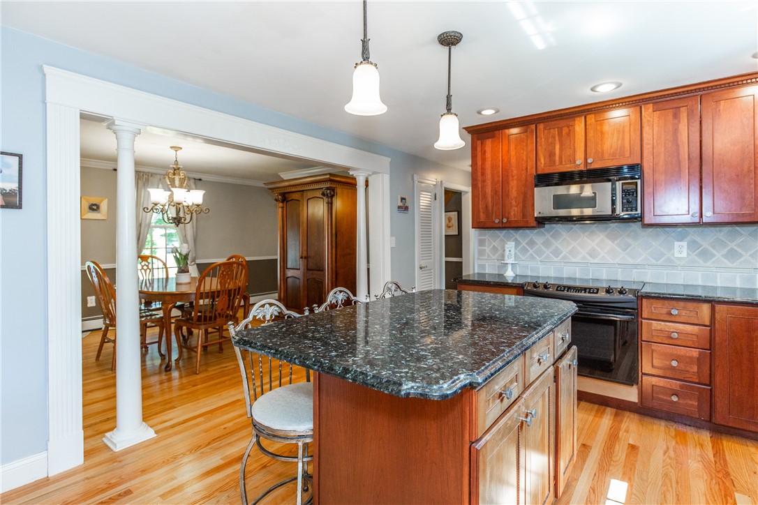 65 Thunder Trail Cranston, RI 02921 - Photo 13 of 49 Kitchen and dining