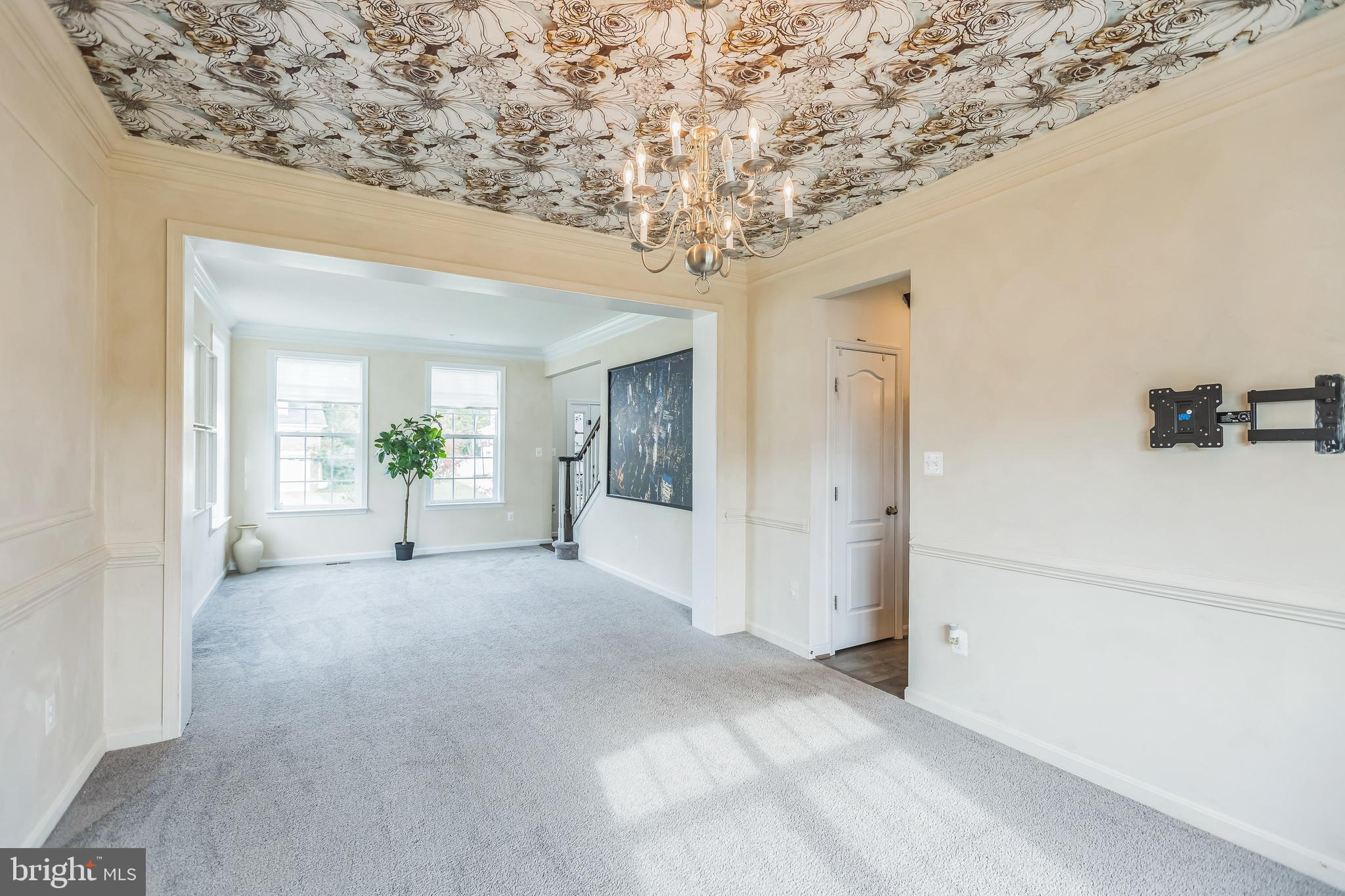 11534 Neon Road Fort Washington, MD 20744 - Photo 7 of 62 Dining to Living Room View