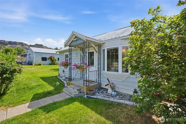 $290,000 | 119 Washington Place, Electric City, WA 99123