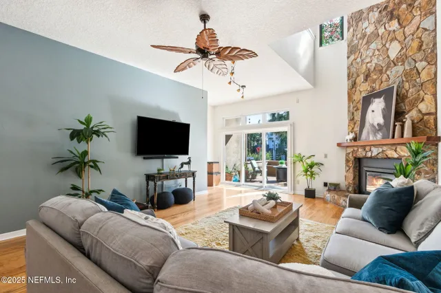 $949,000 | 2058 Beach Avenue, Atlantic Beach, FL 32233