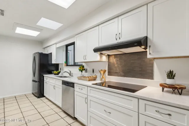 $949,000 | 2058 Beach Avenue, Atlantic Beach, FL 32233