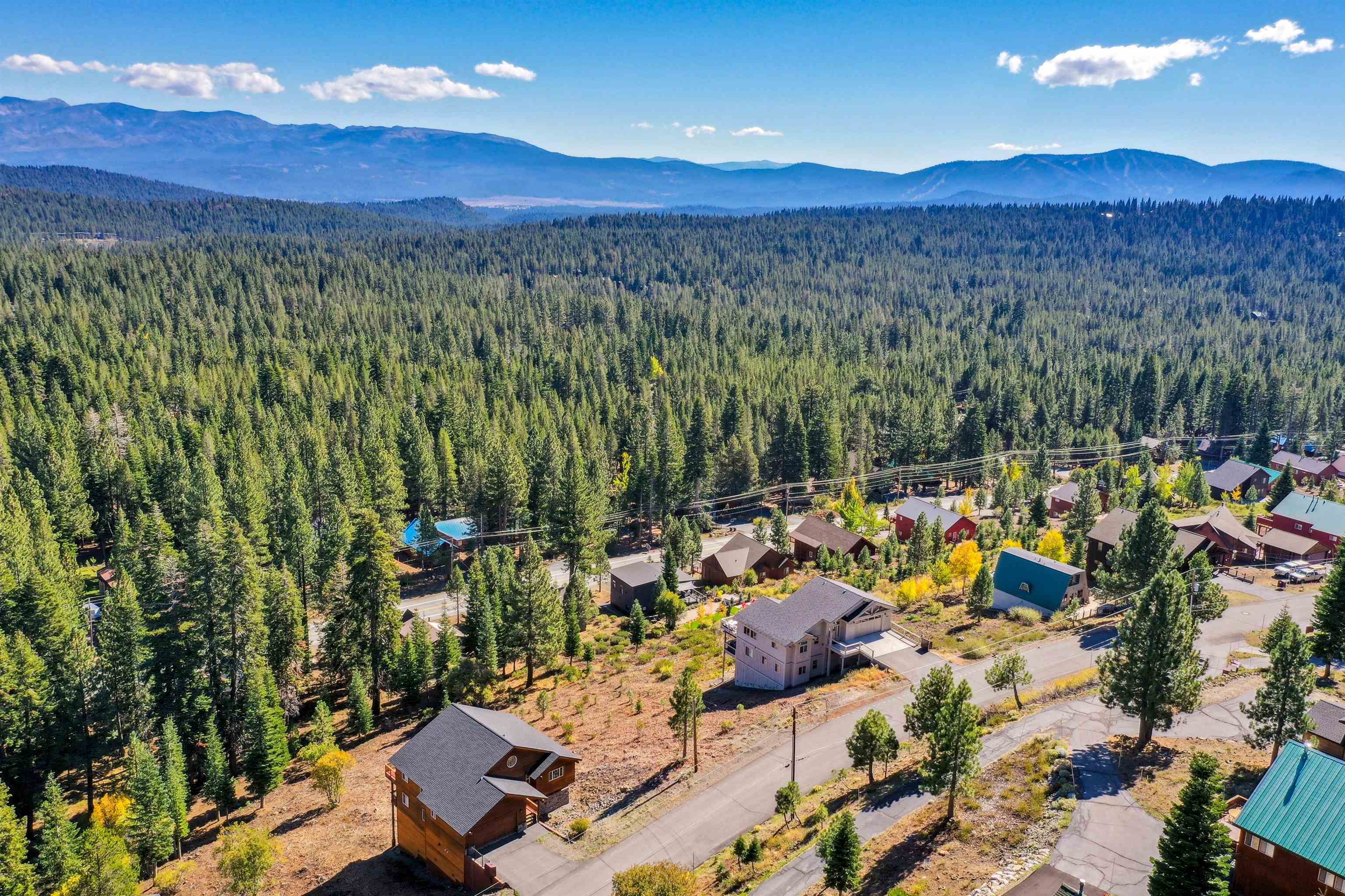 11926 Rhineland Avenue Truckee, CA 96161 - Photo 5 of 24 a view of a city with mountains