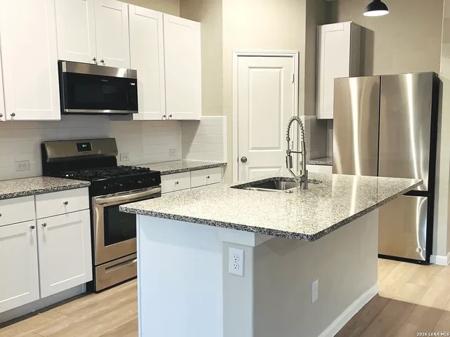 $1,800 | 6813 Arid Way, San Antonio, TX 78252