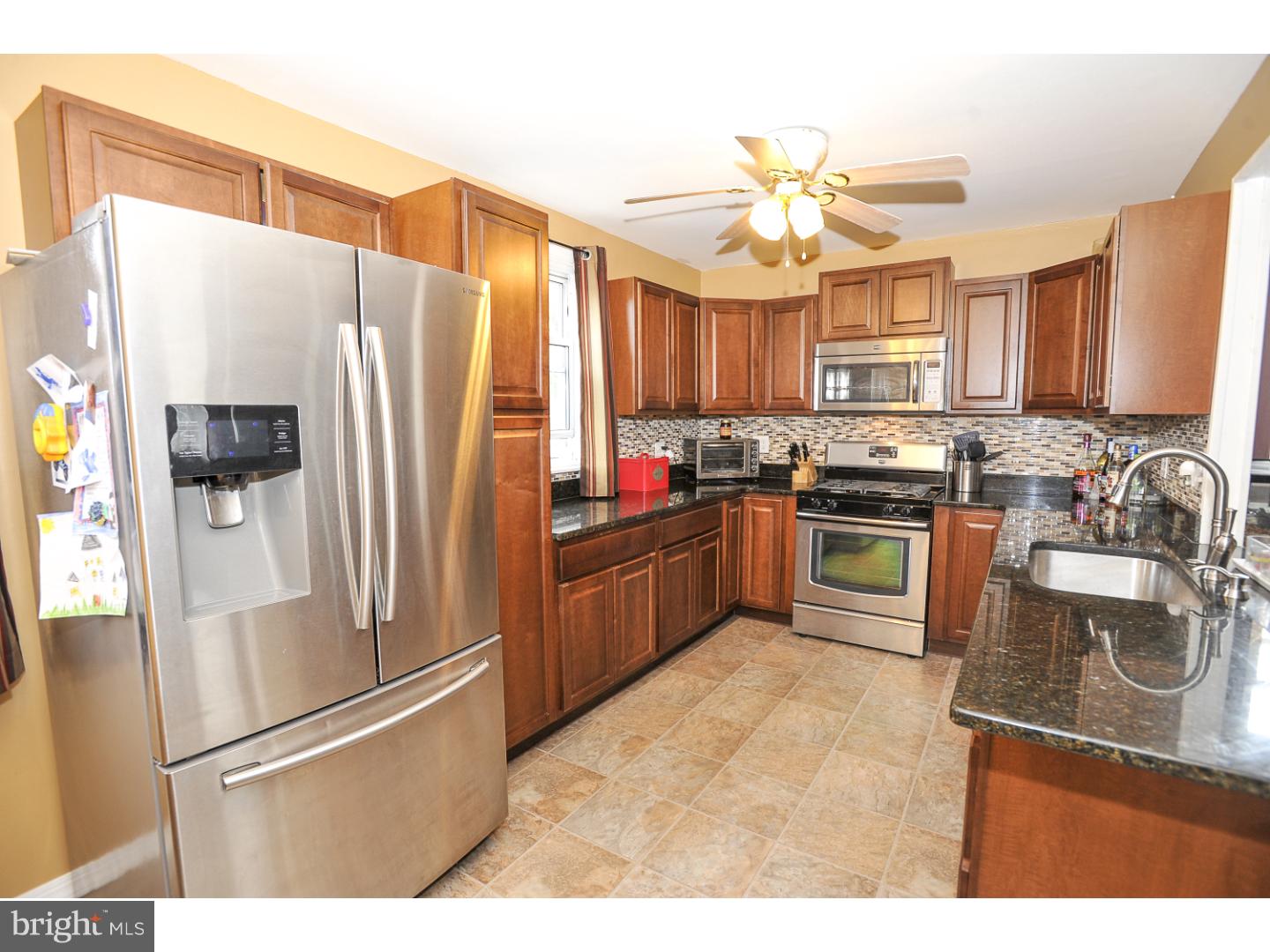 10207 Calera Road Philadelphia, PA 19114 - Photo 2 of 18 Gallery Image 2