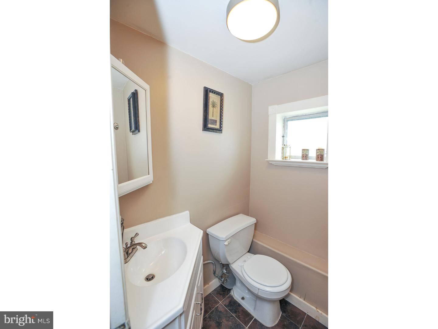 10207 Calera Road Philadelphia, PA 19114 - Photo 12 of 18 Gallery Image 12