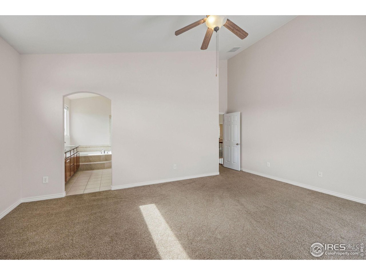 3427 Red Hawk Lane Longmont, CO 80504 - Photo 15 of 33